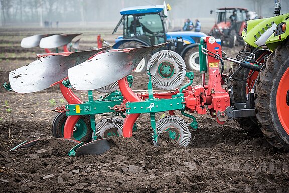 Forschung_Praxisforschung_plough-3486288_1920.jpg  