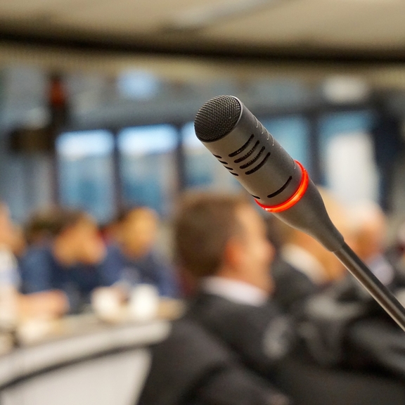 Sonstige_Agrarministerkonferenz_microphone-704255_1920.jpg  