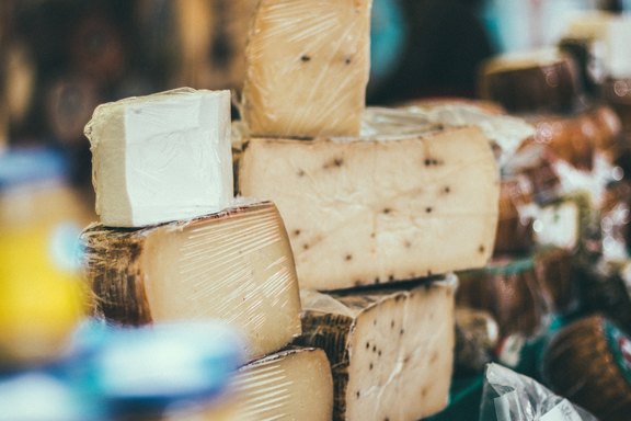 Zahlen_Fakten_Handel_cheese-923922_1920.jpg